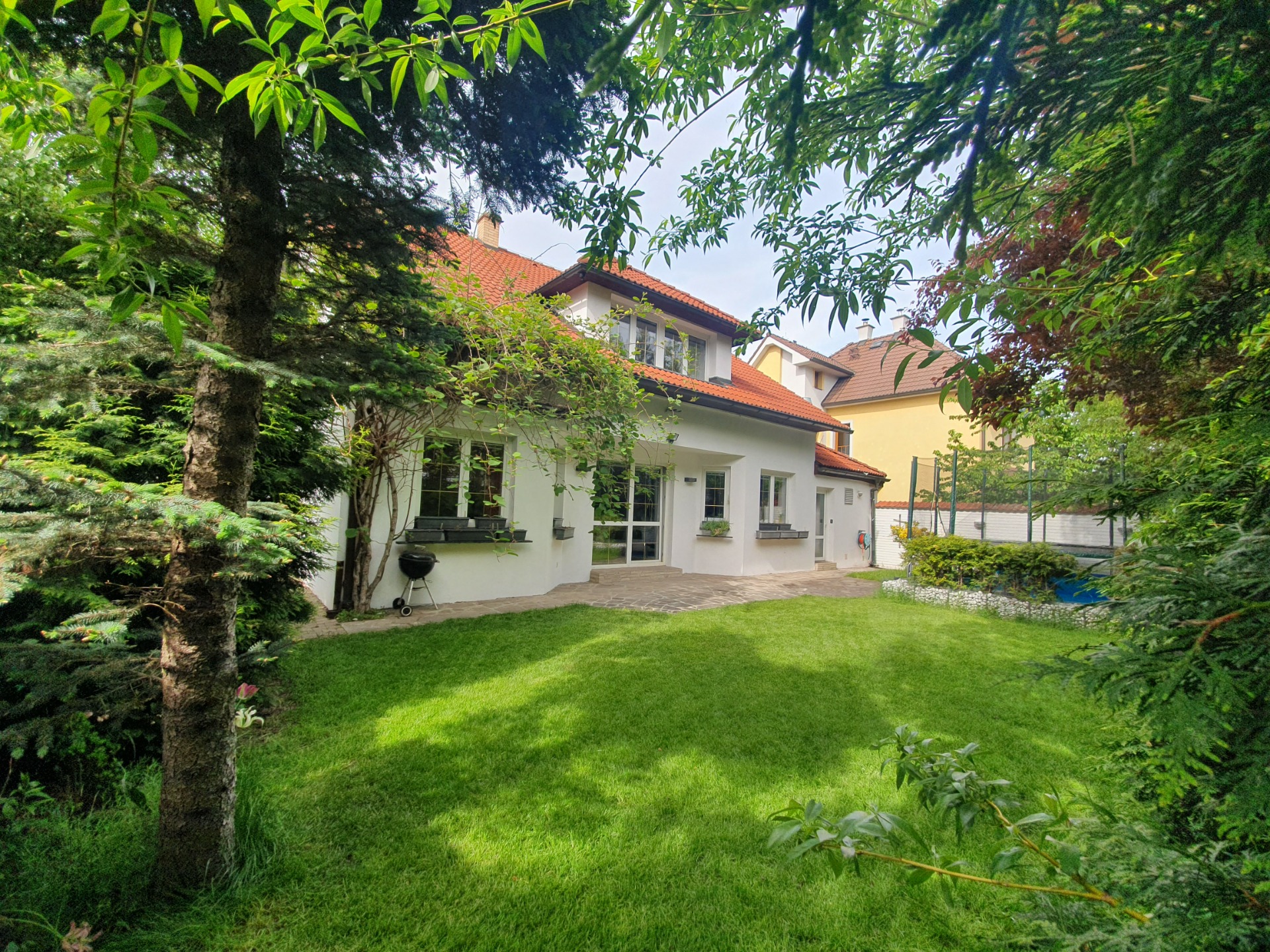 Prodej rodinného domu 5+kk, Praha 9 u metra Rajská zahrada